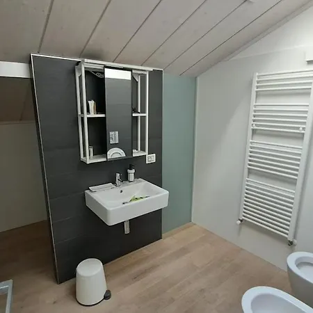 La Cicera Del Riccio - By The Sea In Apartment Ortona